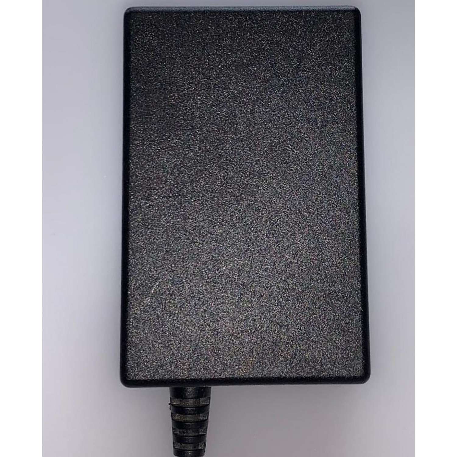 ADAPTADOR CHALLENGER VCA / NUMERO DE PARTE PS-2.5-12-183WC / MODELO PS-2.5-12-183WC / ENTRADA VCA 100-120V～50-60Hz .8A / SALIDA VCD 12V-1.83A - Imagen 3